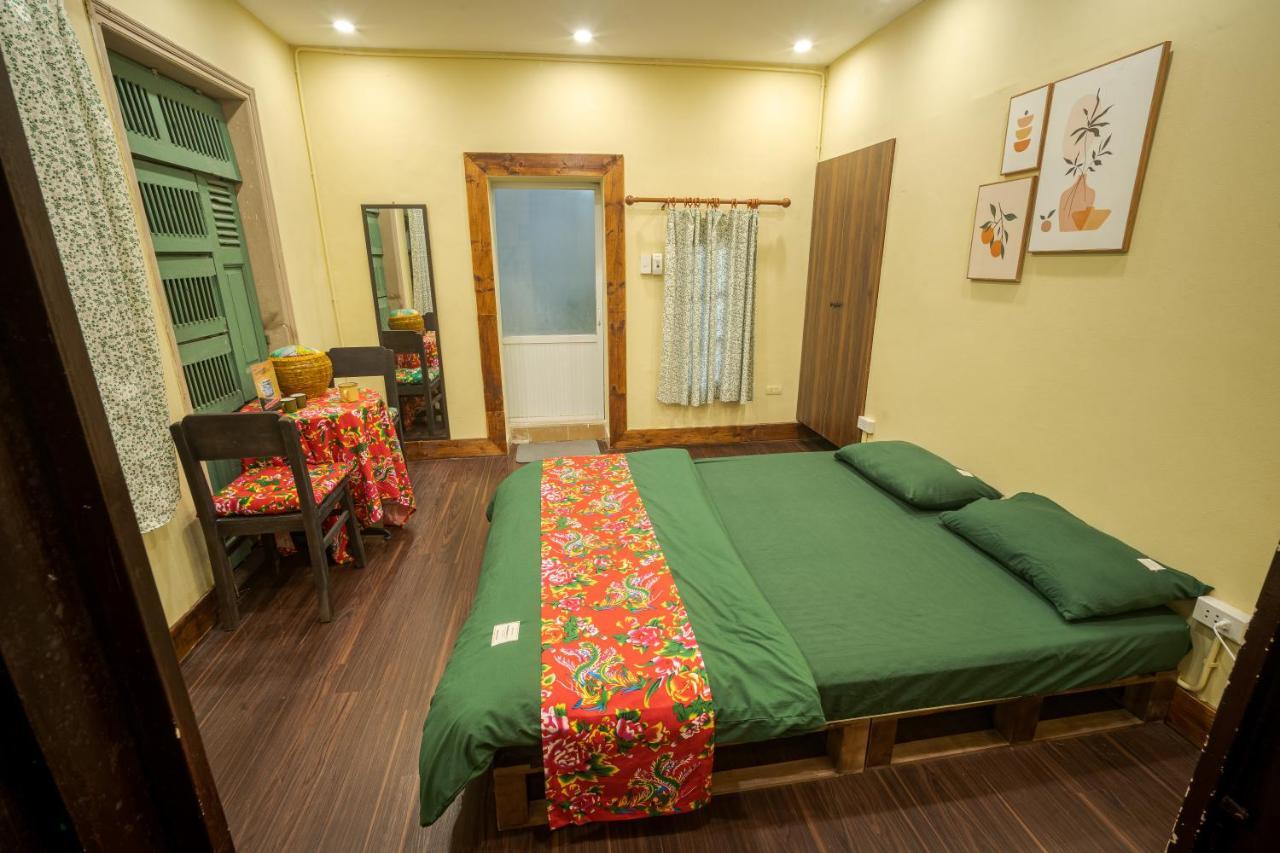 Hanoi Retro 80S Homestay Экстерьер фото